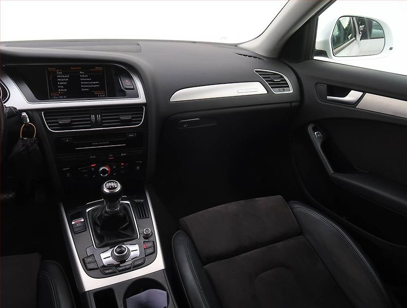 Audi A4 Allroad (2015) 2.0 TDI, 4X4, Serv.kniha - fotka 8 z 21