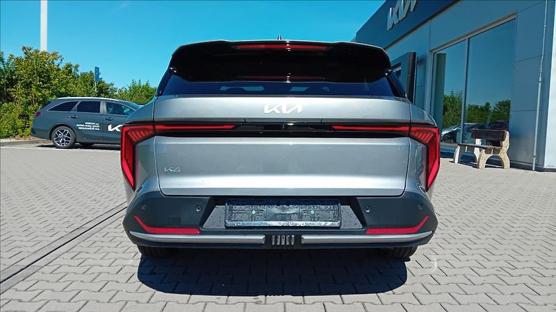 Kia K4 1,6 SW T-GDi 7DCT TOP - fotka 5 z 12