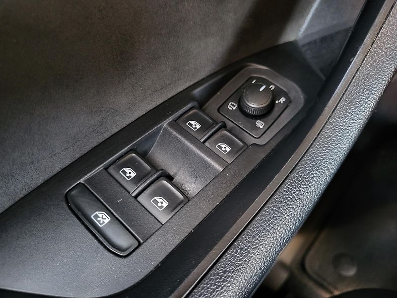 Škoda Kodiaq 2.0 TDi DSG 4x4 SPORTLINE *ČR - fotka 20 z 48