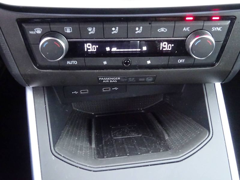 Seat Arona (2024) 1.0 TSI 85KW DSG FR - fotka 23 z 27