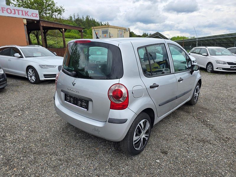 Renault Modus (2007) 1.2 55KW klima 2 - fotka 7 z 23