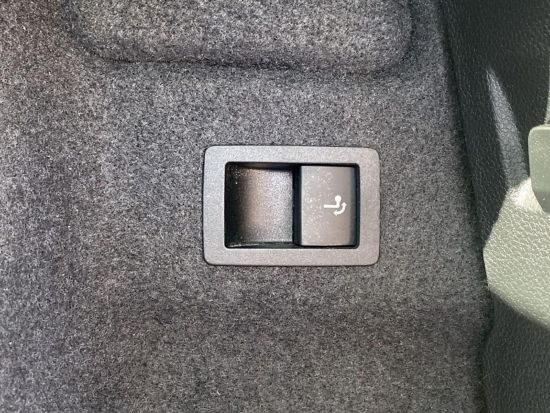Škoda Karoq (2018) 1.5 TSI DSG Style + - fotka 28 z 36