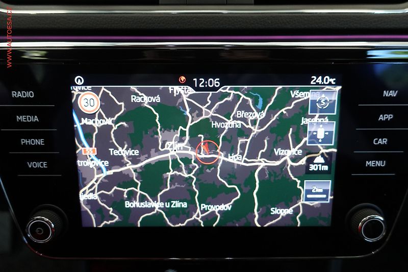 Škoda Superb (2020) 2.0TDi, Style, DSG, LED - fotka 19 z 22