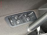 Volkswagen Golf (2015) 2.0 TDi, Lounge, DSG, TZ - náhled 11