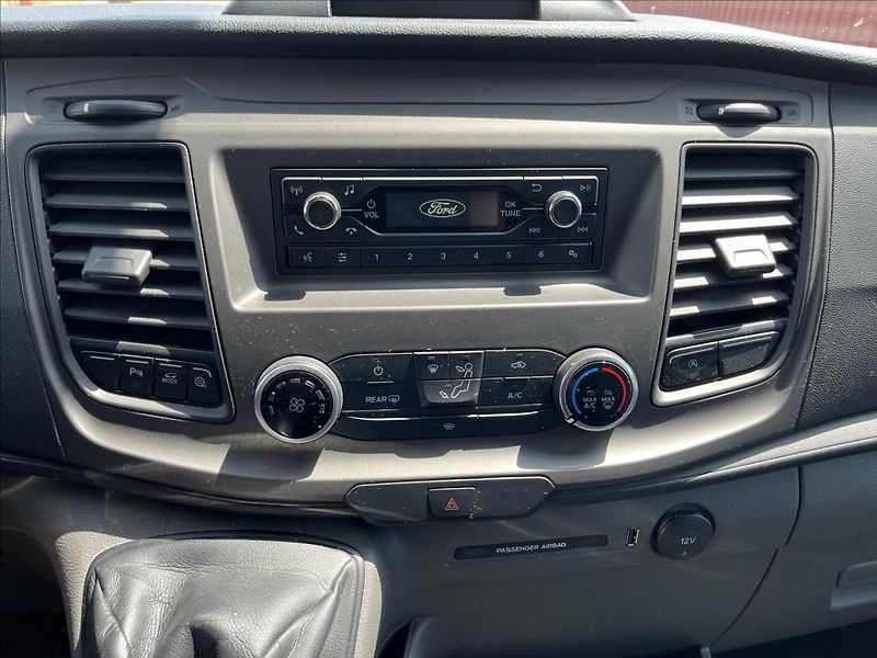 Ford Transit 2,0 TDCi 96KW 7MÍST L3 ČR -DPH - fotka 15 z 36