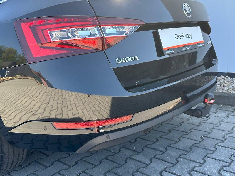 Škoda Superb (2018) Combi 2.0 TDI Style - fotka 15 z 33