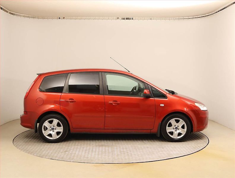 Ford C-MAX (2010) 1.6 TDCi, po STK, Tažné - fotka 6 z 17