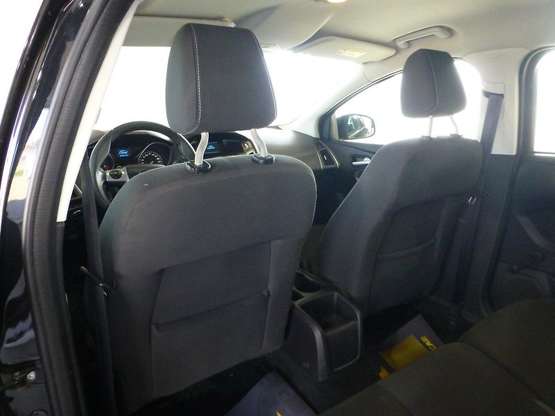 Ford Focus (2014) 1,6TDCI-77KW*KLIMATIZACE - fotka 13 z 21