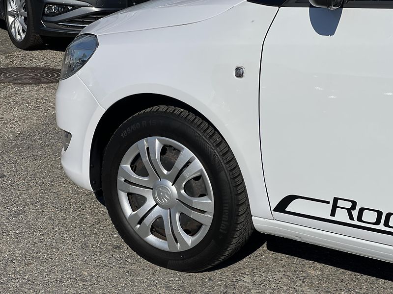 Škoda Roomster 1.2TSi 77kw PANORAMA TEMPOMAT - fotka 37 z 40