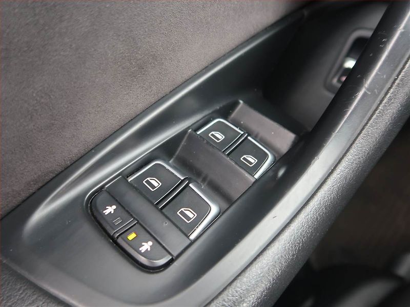 Audi A6 Allroad (2016) 3.0 TDI - fotka 17 z 19