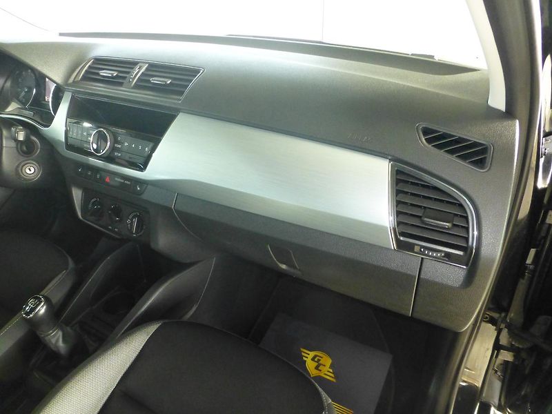 Škoda Fabia (2016) 1,2i-66KW*KLIMA**VYHŘ.SEDADLA* - fotka 17 z 22