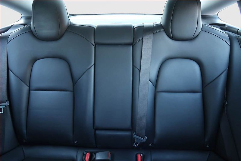 Tesla Model 3 (2019) Long Range 4WD 78kWh, SoH 85% - fotka 10 z 20