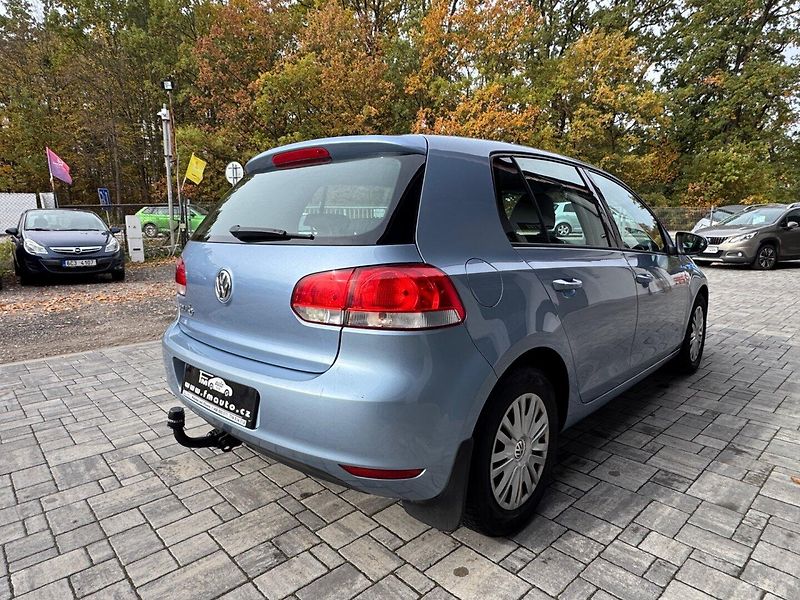 Volkswagen Golf (2010) 1.4 16V TAŽNÉ, SERVISNÍ KNIHA - fotka 5 z 32