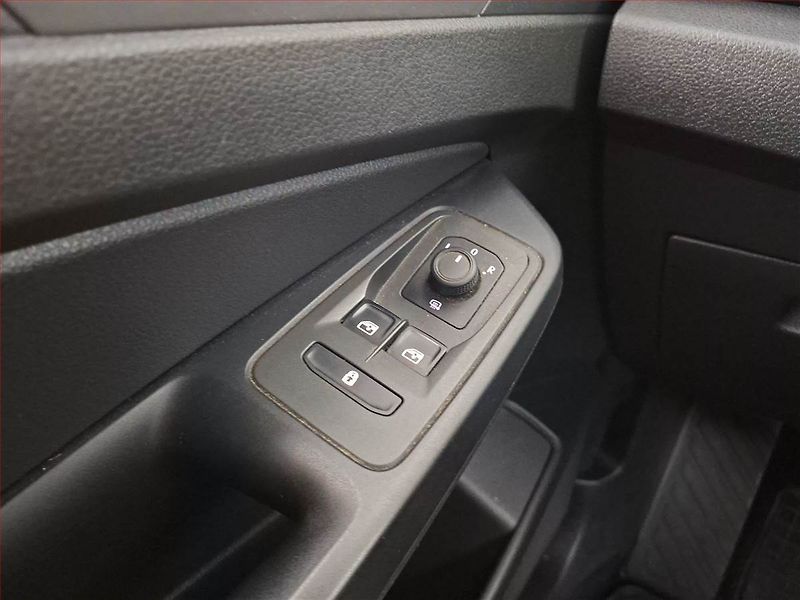 Volkswagen Caddy (2023) 2.0 TDI, 5Míst, ČR, 1Maj, DPH - fotka 16 z 16