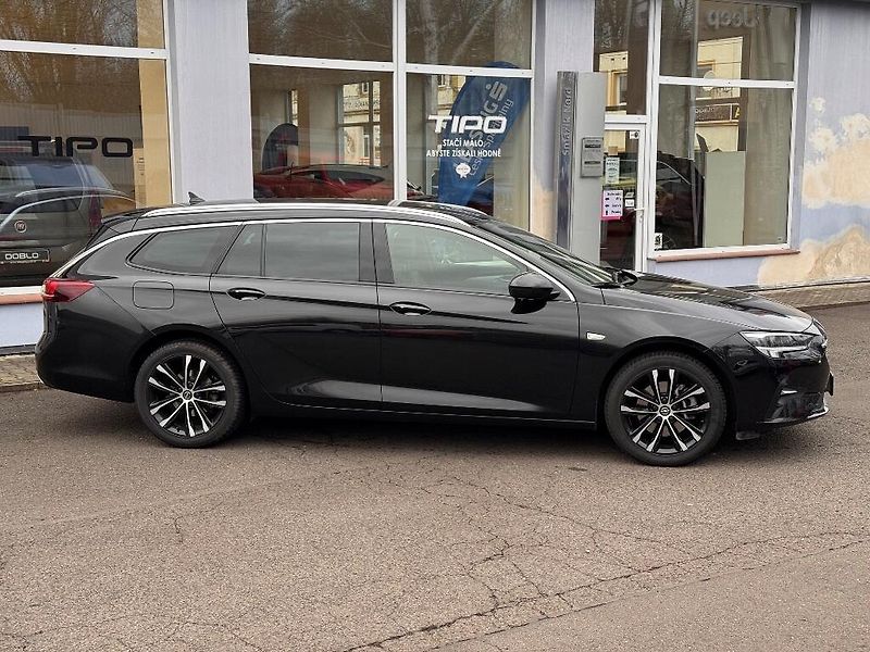 Opel Insignia (2021) ULTIMATE 2.0 CDTI (174k) 8AT - fotka 11 z 45