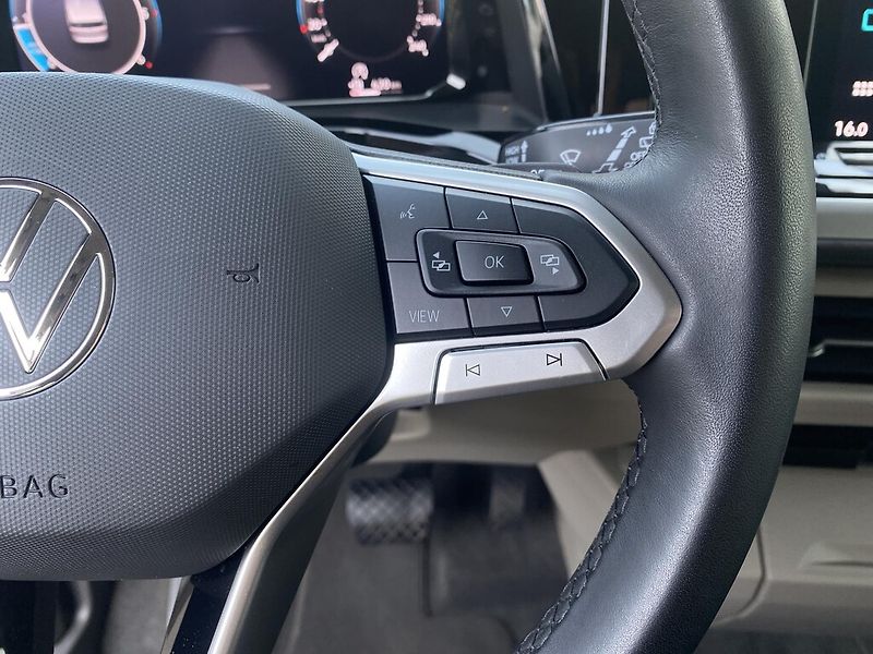 Volkswagen Multivan 2,0 TDI 110 kW Life - fotka 12 z 25