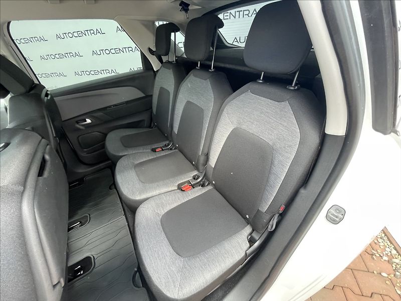 Citroën C4 SpaceTourer 1,2 i,96kW,STK 5/28 - fotka 24 z 24