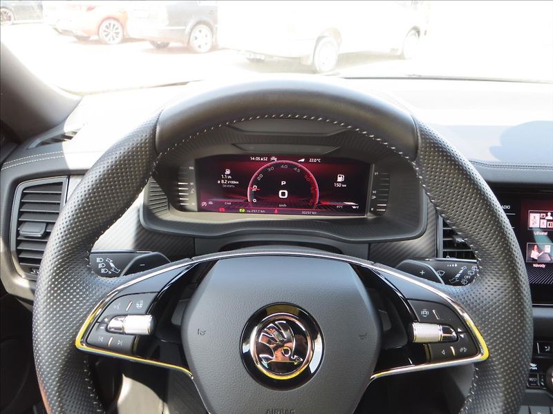Škoda Kodiaq 2,0 TDI Sportline DSG Matrix - fotka 30 z 34