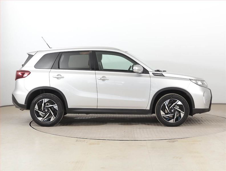 Suzuki Vitara (2025) Elegance 1.4 BoosterJet - fotka 6 z 20