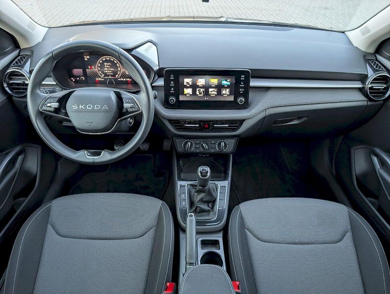 Škoda Fabia (2025) 1,0 TSI / 70 kW Selection - fotka 5 z 30