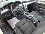 Volkswagen Passat 2.0TDI Comfort Adaptiv Navi - náhled 19