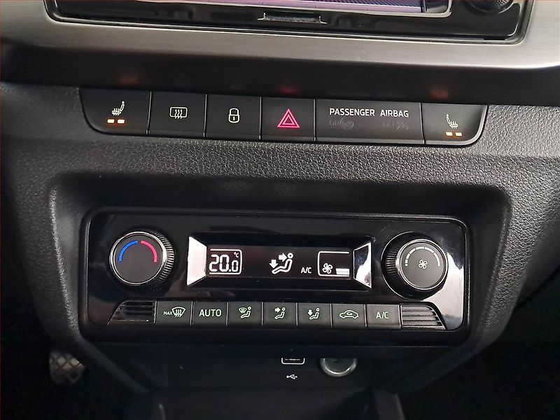 Škoda Fabia (2019) Style 1.0 TSI, Park. senzory - fotka 15 z 19