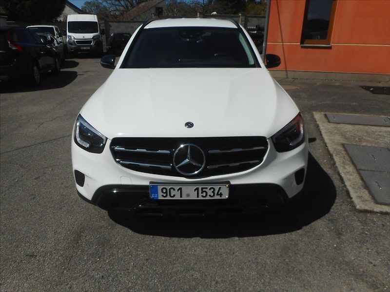 Mercedes-Benz GLC 2,0 220 D 4MATIC - fotka 2 z 28