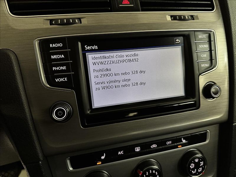 Volkswagen Golf 1.4TGI BMT ACC Comfortline - fotka 22 z 39