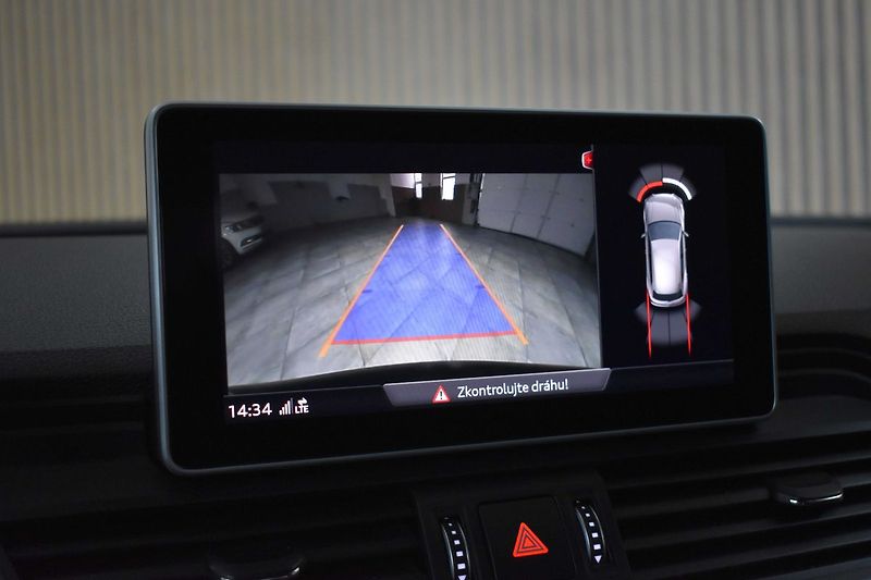 Audi Q5 40 TDI S-LINE* REZERVACE - fotka 24 z 38