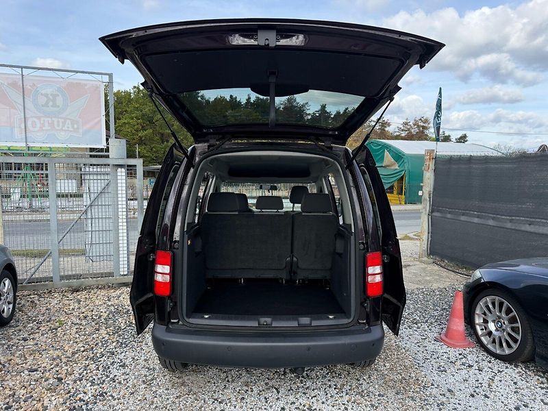Volkswagen Caddy (2013) 1.6TDi 75kW *DSG*Tažné*Servis* - fotka 19 z 21