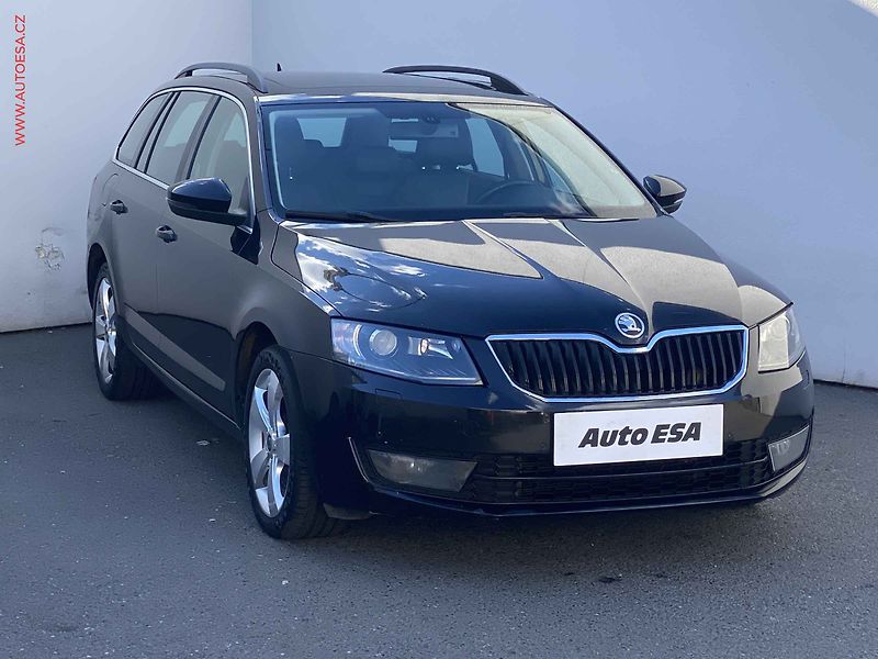Škoda Octavia (2014) 2.0 TDI, DSG, navi, bixen - fotografie inzerátu