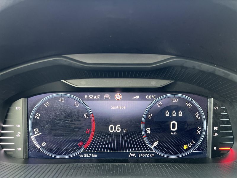 Škoda Kamiq Top Selection 1.5TSi PŮVOD ČR - fotka 17 z 46