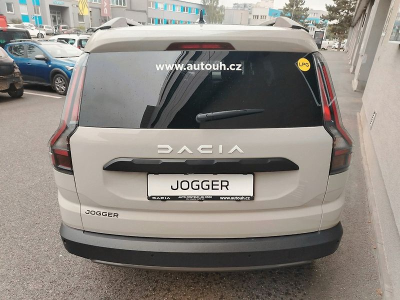 Dacia Jogger (2026) Journey ECO-G 120 automat 5.mí - fotka 4 z 11
