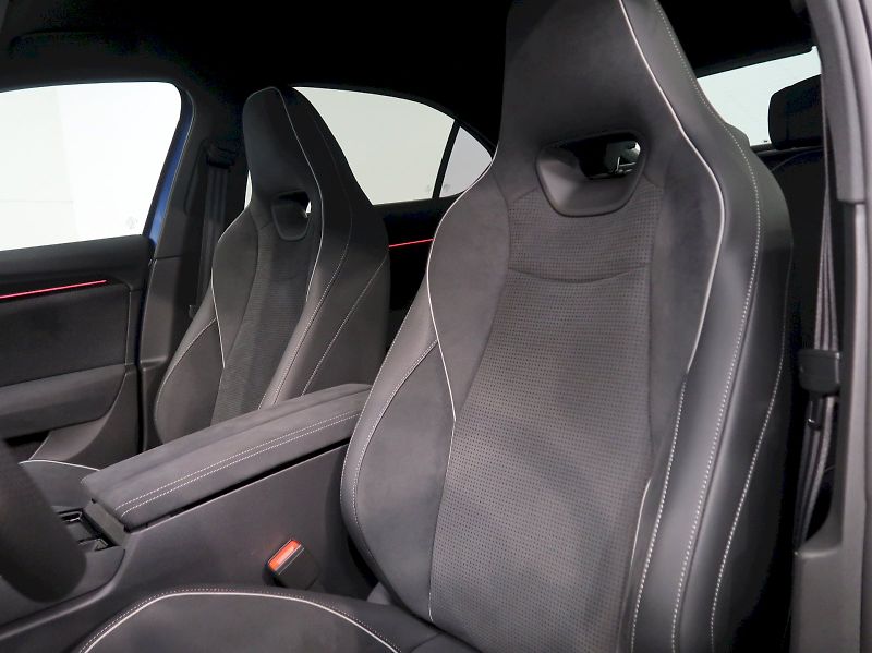 Škoda Superb (2025) SPORTLINE 2.0TDI 142KW 4x4 DSG - fotka 16 z 49