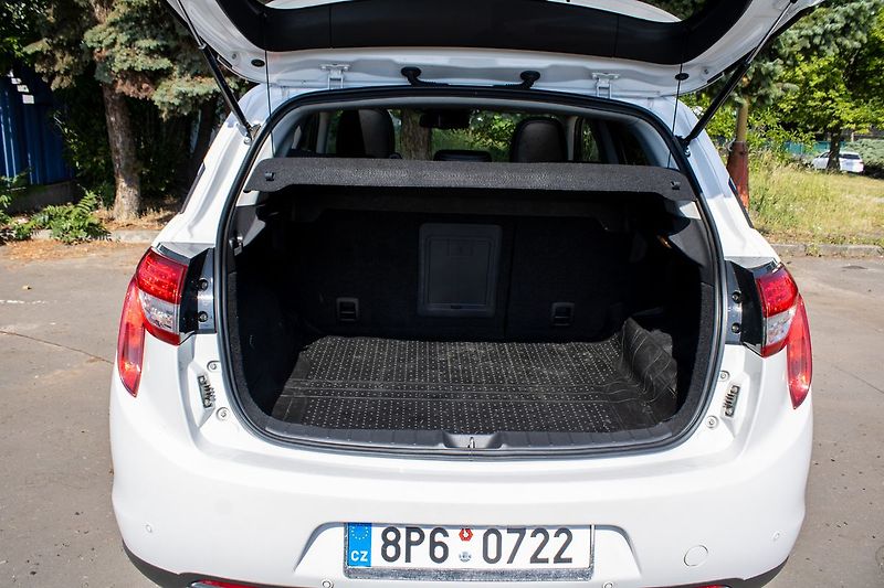 Citroën C4 Aircross - fotka 22 z 22