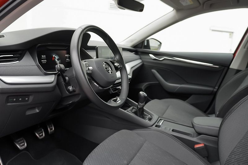 Škoda Octavia 1.5 TSI STYLE PLUS - fotka 40 z 46