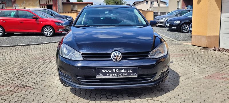 Volkswagen Golf (2014) 1,2TSi 77kW benzín DSG Comfort - fotka 2 z 38