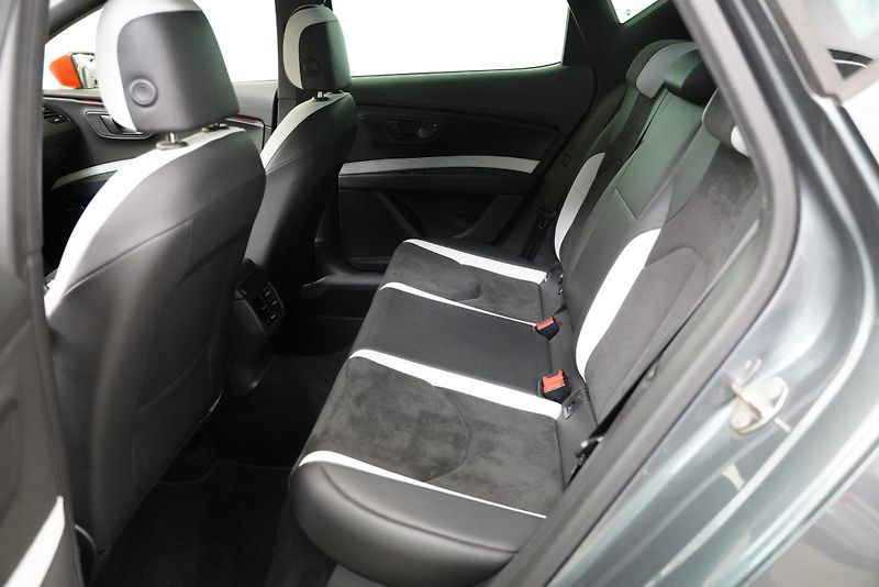 Seat Leon - fotka 25 z 26