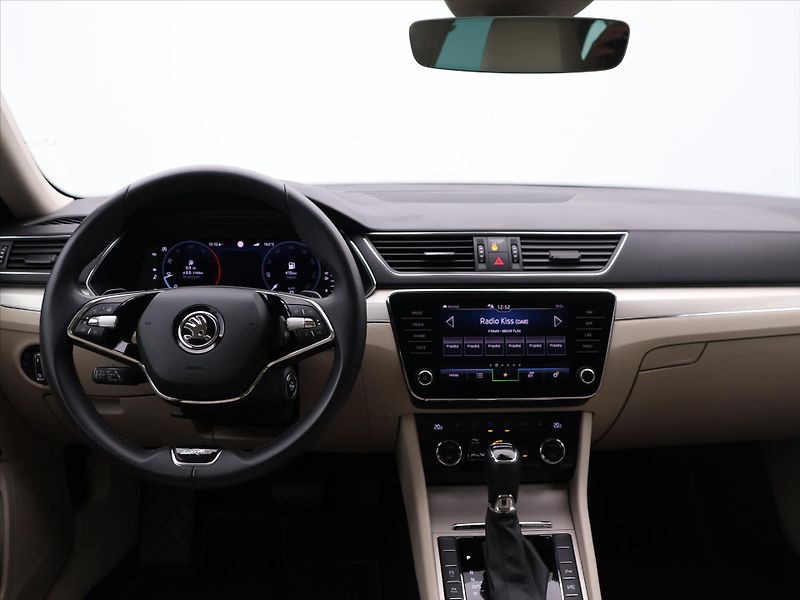 Škoda Superb 2.0 TDI 147kW DSG L&K DPH CZ - fotka 22 z 30
