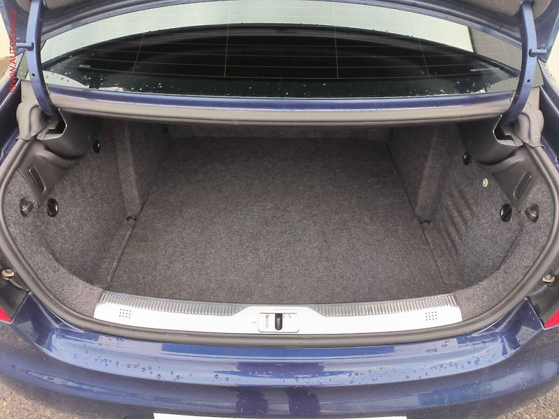 Škoda Superb (2009) 2.0TDi 4x4, ČR, Elegance - fotka 7 z 19