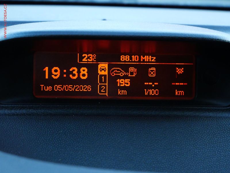 Peugeot 307 (2006) 1.6 HDI, AC, TZ, panor. - fotka 15 z 21