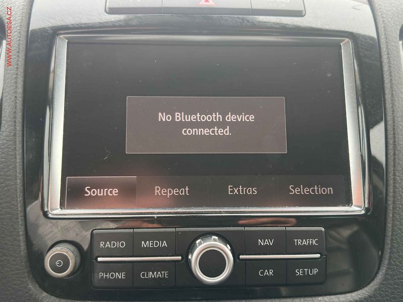 Volkswagen Touareg (2011) 3.0 TDi 4x4, AT, navi, bixen - fotka 16 z 22