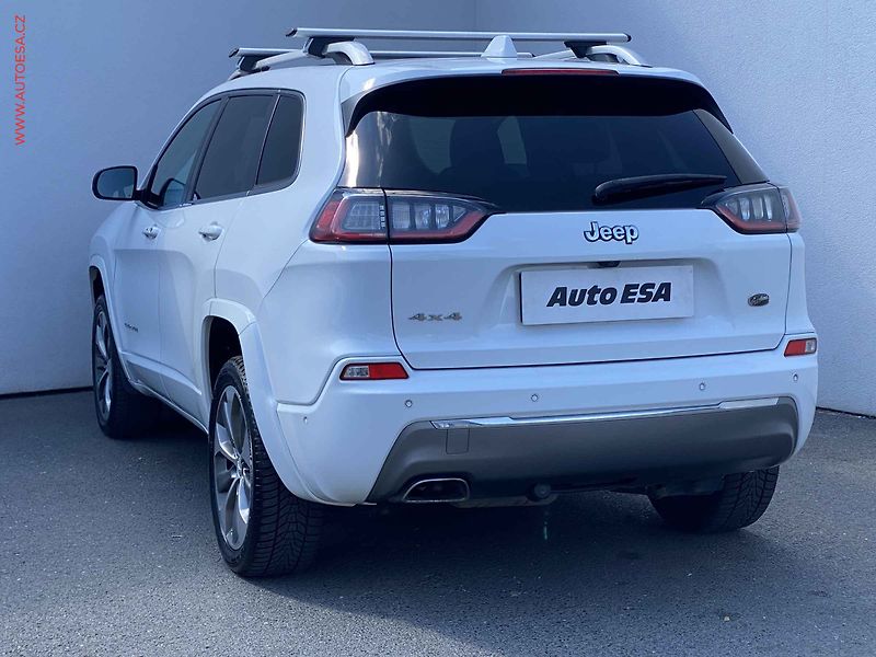 Jeep Cherokee (2019) 2.2 CRD 4x4, 2.maj,ČR - fotka 6 z 20