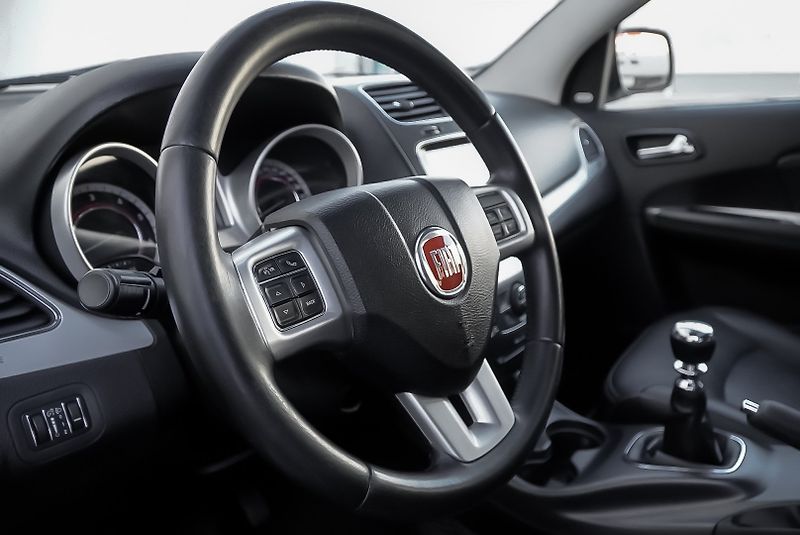 Fiat Freemont 2.0 Multijet LOUNGE - fotka 26 z 43