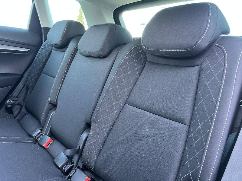 Škoda Karoq Style 1.5TSi NAVI KAMERA ALU - fotka 28 z 44