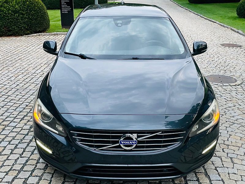 Volvo V60 2.0D3 5V AUT VÝHŘEV SERVISKA - fotka 6 z 47
