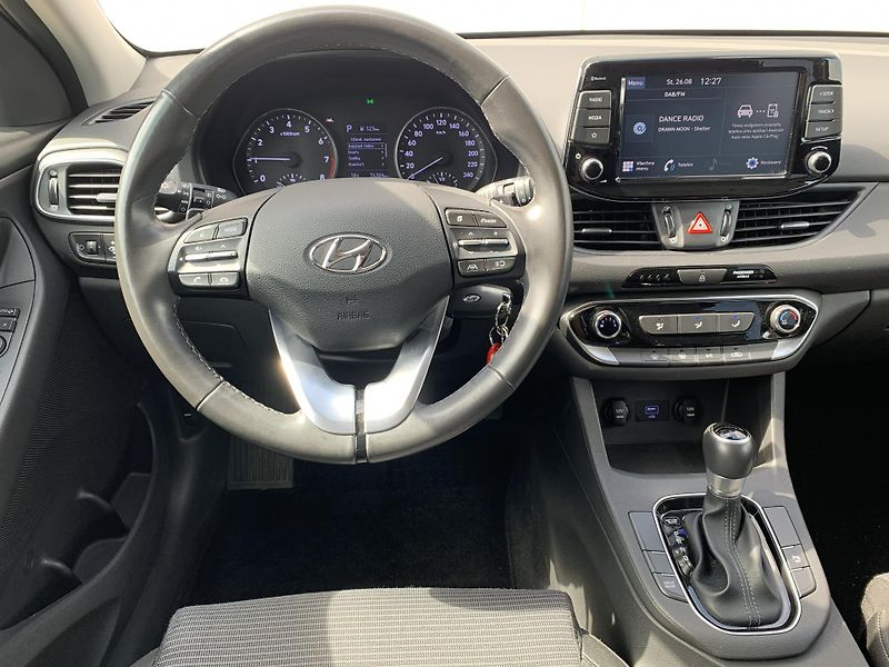 Hyundai i30 WG COMFORT 1.0 T-GDI 88kW DCT - fotka 16 z 25