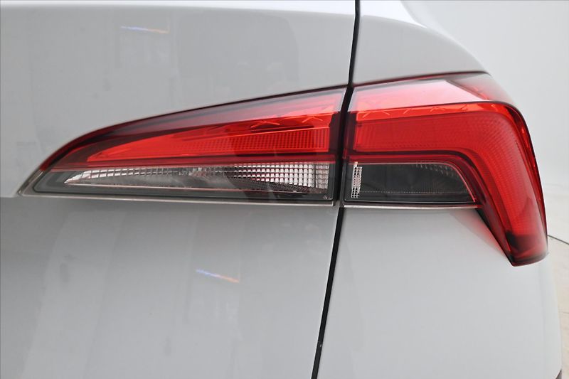 Škoda Kamiq 1,0 TSI 81 kW VIRTUAL NAVI Zár - fotka 29 z 30