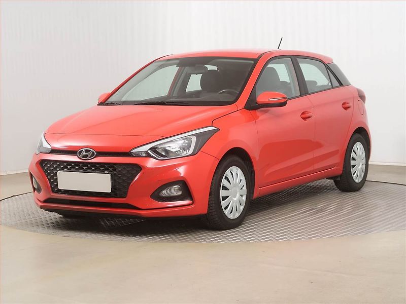Hyundai i20 (2020) 1.2 - fotka 2 z 13