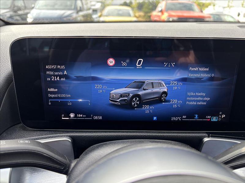Mercedes-Benz GLB 2,0 200d 110kW 4Matic DCT - fotka 44 z 45